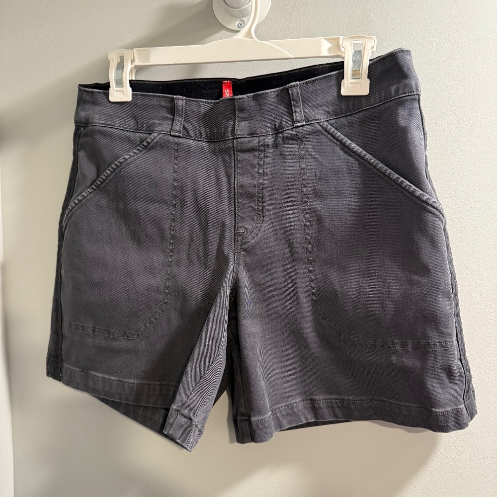 Comfy stretch shorts